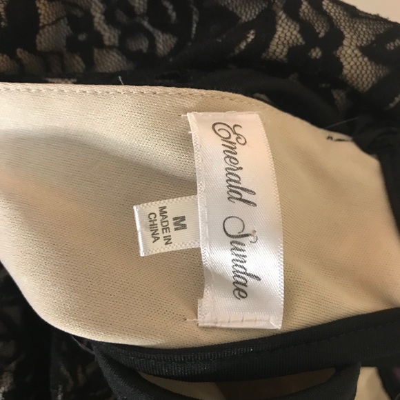 Party dress - Picture 3 of 3